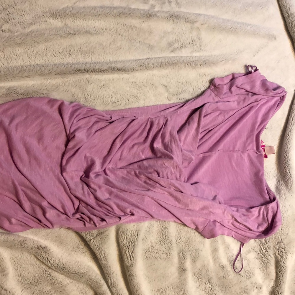 Candies size medium ruched front top